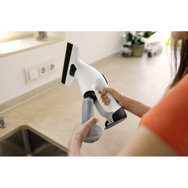 УРЕД ЗА ПОЧИСТВАНЕ НА ПРОЗОРЦИ KARCHER WV 8 Signature Line